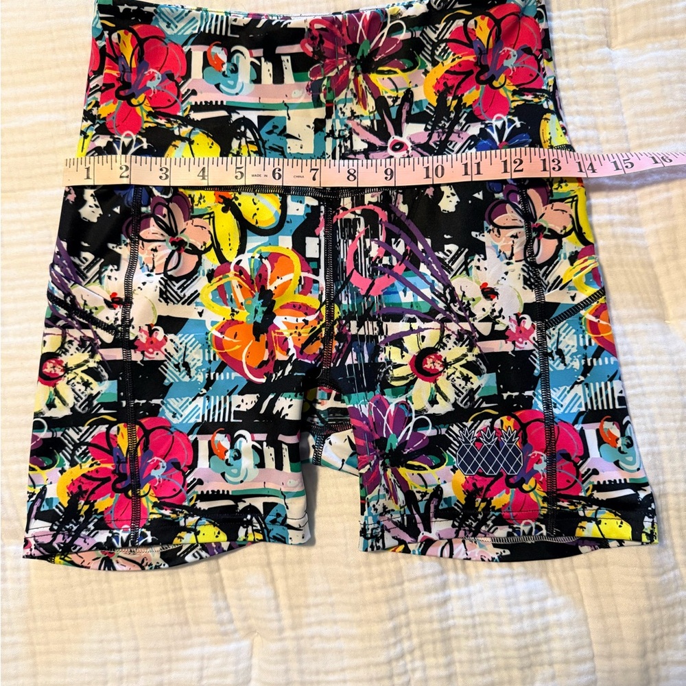 Women’s Athletic Bike Shorts - Multicolor Floral Print